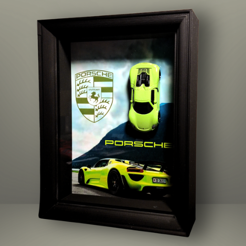 Porsche 918 Spyder - Vitrine avec modèle réduit au 1/64
